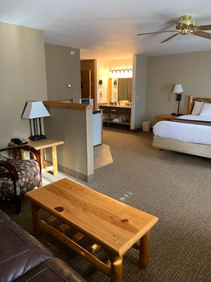 The Antler Lodge - Gardiner Esterno foto