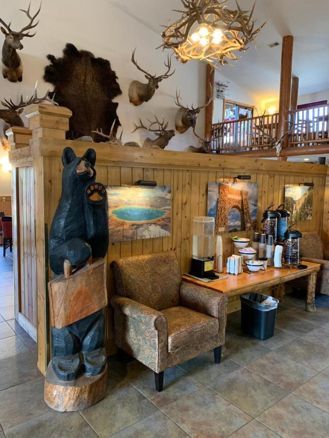 The Antler Lodge - Gardiner Esterno foto